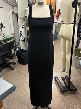 Simons Black Square-Neck Maxi Dress with Wide Straps